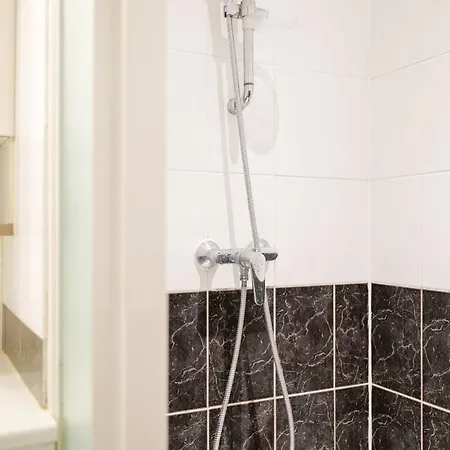Apartment Cosy Idealement Situe - Proche - 2 Personnes